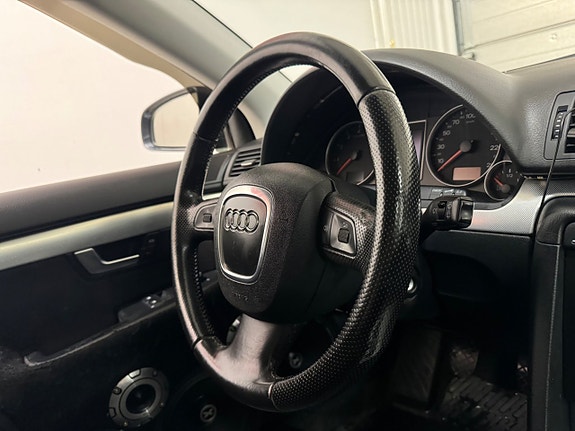 Audi A4 6 of 12