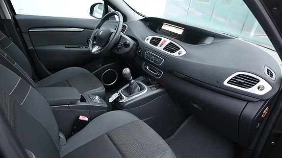 Renault Scenic III 12 of 16