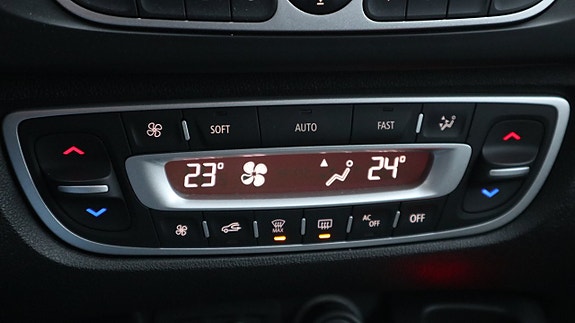 Renault Scenic III 9 of 16