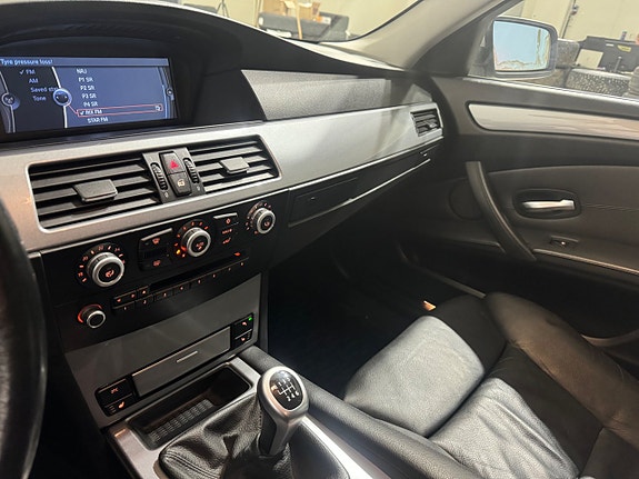 BMW 525 19 of 23