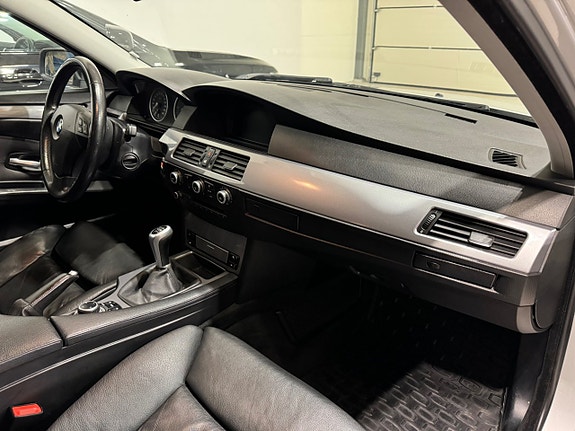BMW 525 4 of 5