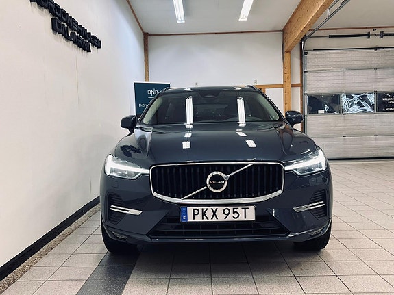 Volvo XC60 2 of 5