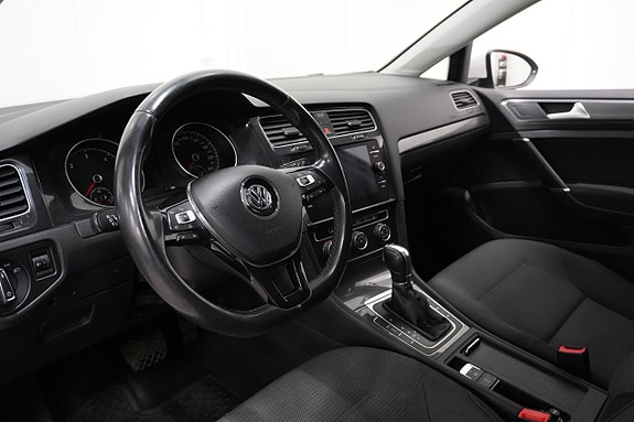 Volkswagen Golf VII 15 of 20