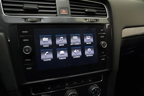 Volkswagen Golf VII 19 of 20