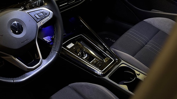 Volkswagen Golf Alltrack 17 of 20