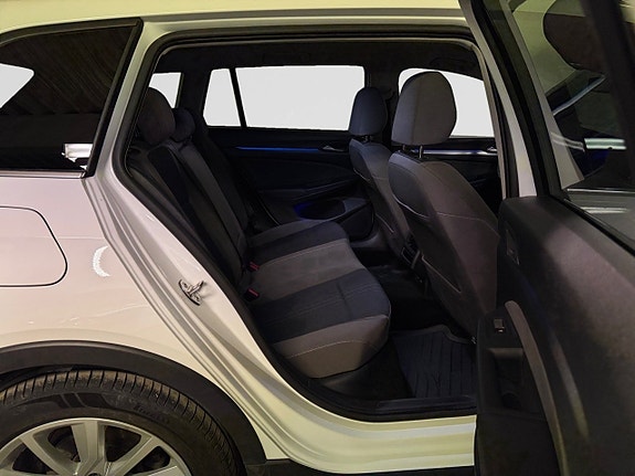 Volkswagen Golf Alltrack 19 of 20