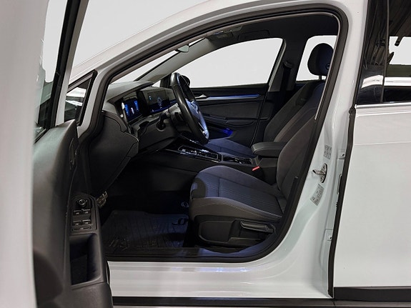 Volkswagen Golf Alltrack 12 of 21