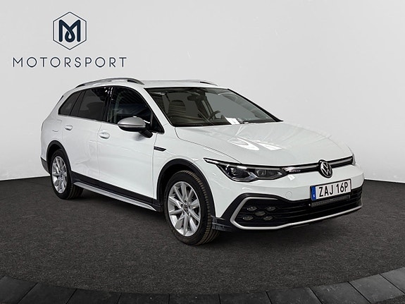 Volkswagen Golf Alltrack 10 of 21