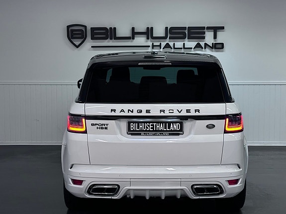 Land Rover Range Rover Sport 9 of 28