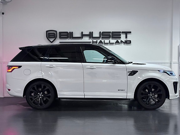 Land Rover Range Rover Sport 5 of 5