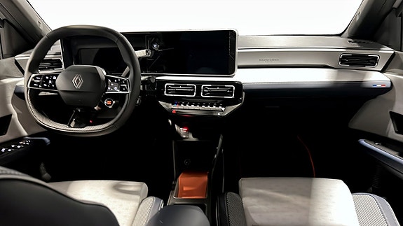 Renault 5 E-Tech 4 of 9
