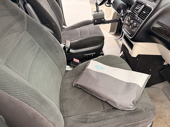 Dodge Grand Caravan 11 of 15