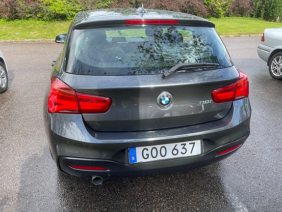 BMW 118i 3 of 8