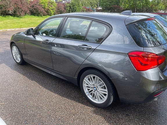 BMW 118i 4 of 8