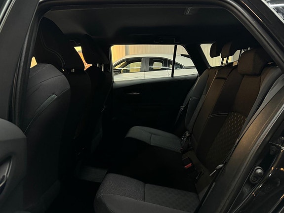 Toyota Corolla 18 of 18