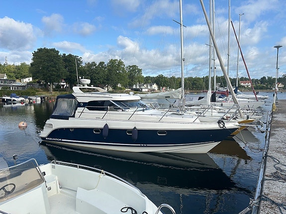 Aquador 33 HT 2010, D6-370, 486h