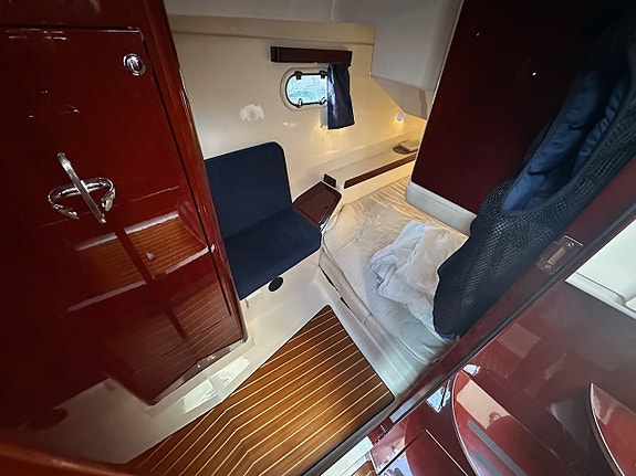 Aquador 33 HT 2010, D6-370, 486h 12 of 12