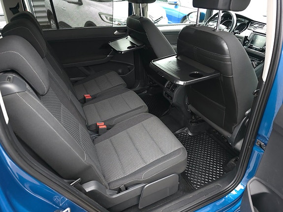 Volkswagen Touran 10 of 15