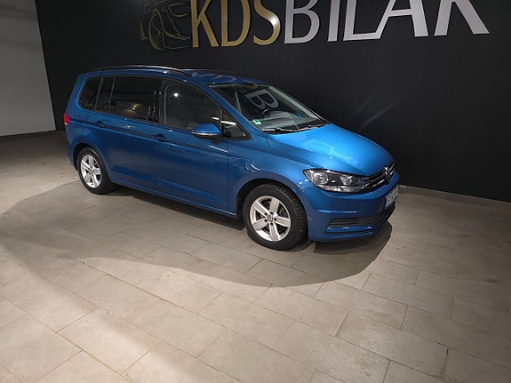 Volkswagen Touran 5 of 5