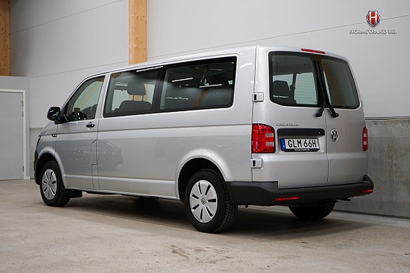 Volkswagen Caravelle 4 of 5