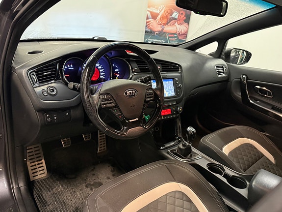 Kia Ceed 11 of 23