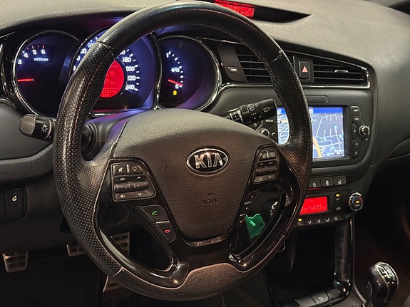 Kia Ceed 12 of 23