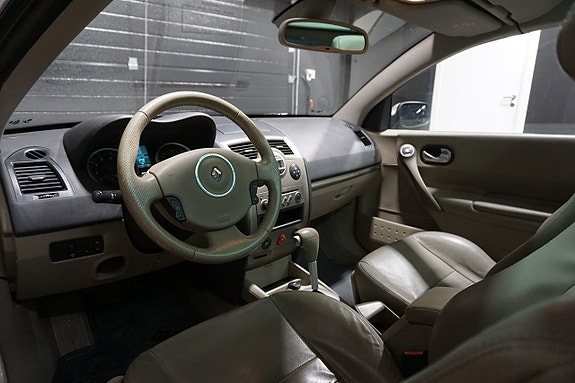 Renault Megane 13 of 22