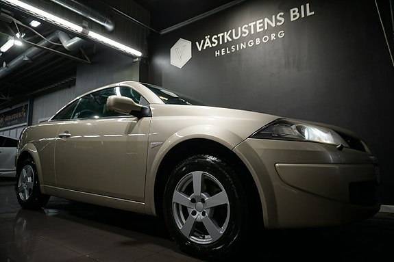 Renault Megane 22 of 22