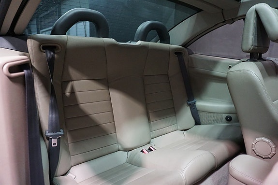 Renault Megane 12 of 22