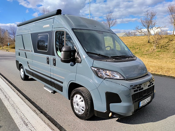 Adria Van Twin All-In 600 SPB Extra utrustad