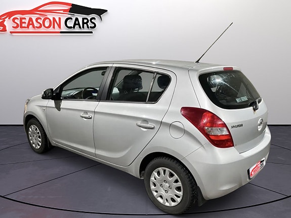 Hyundai i20 3 of 5