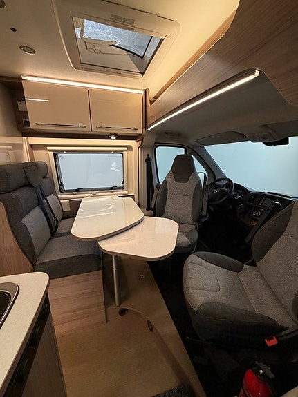 Fiat Ducato Dreamer D53 | Våningssängar för 4 | Solceller | Drag 7 of 14