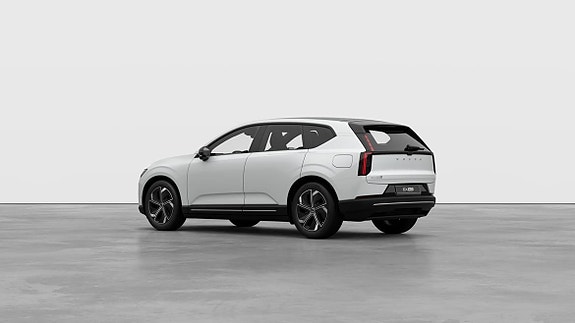 Volvo EX60 24 of 30