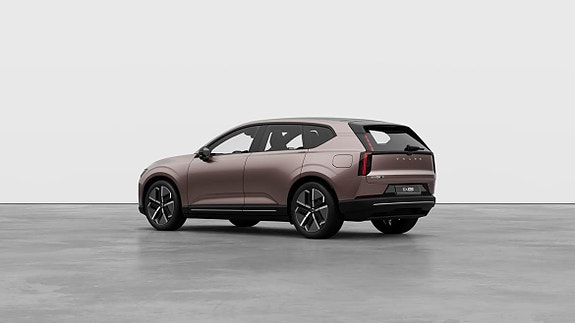 Volvo EX60 16 of 30
