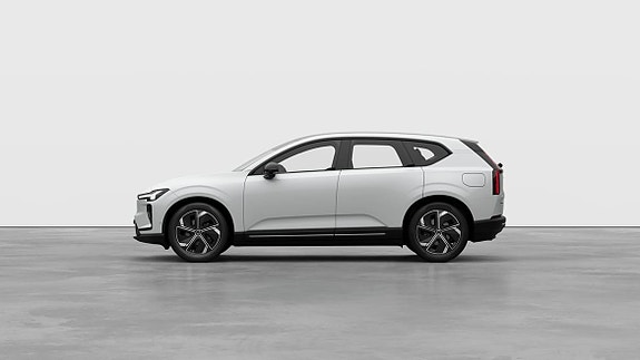 Volvo EX60 26 of 30
