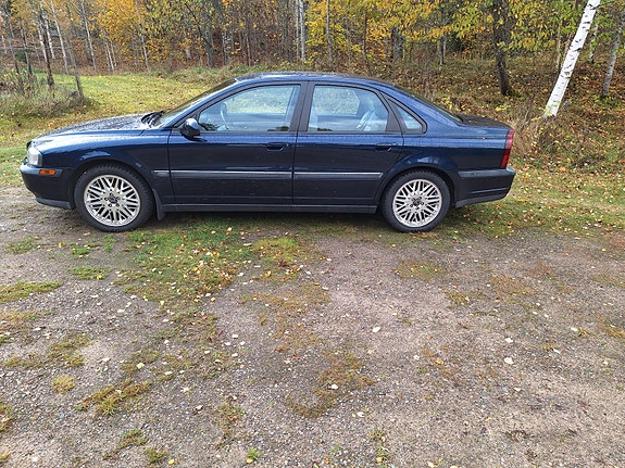 Volvo S80 2 of 2