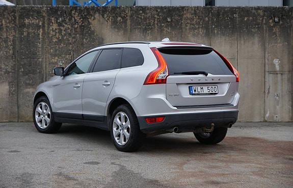 Volvo XC60 4 of 20
