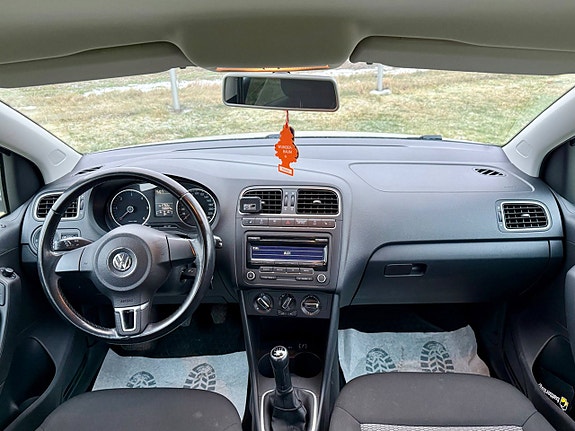 Volkswagen Polo 9 of 9