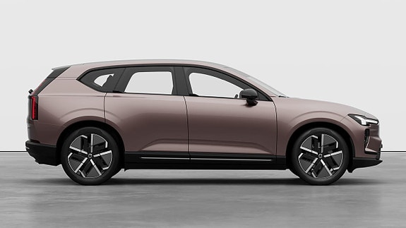 Volvo EX60 4 of 27