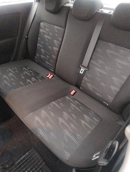 Opel Corsa 12 of 14
