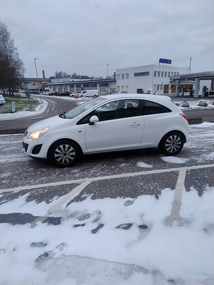 Opel Corsa 2 of 5