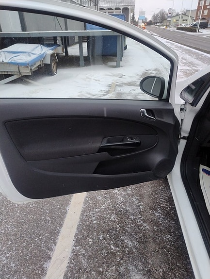 Opel Corsa 10 of 14