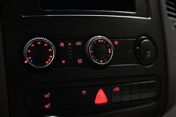 Volkswagen Crafter 18 of 26