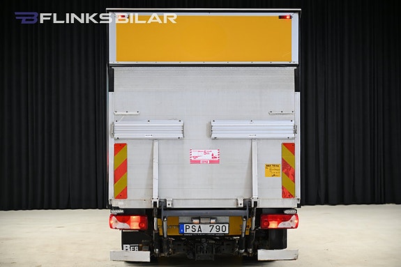 Volkswagen Crafter 8 of 26
