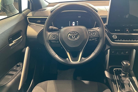 Toyota Corolla Cross 12 of 22