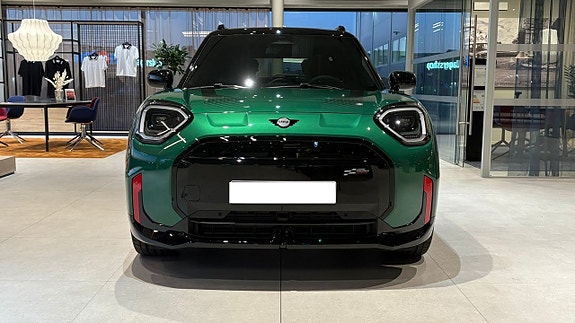 MINI Aceman E 2 of 14