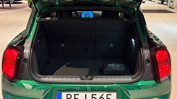 MINI Aceman E 14 of 14