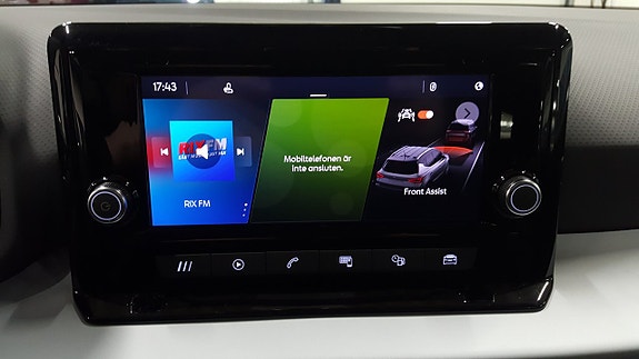 Seat Arona 16 of 23