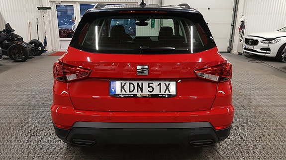 Seat Arona 13 of 23