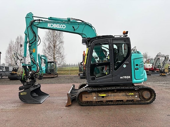 Kobelco SK75SR-7
